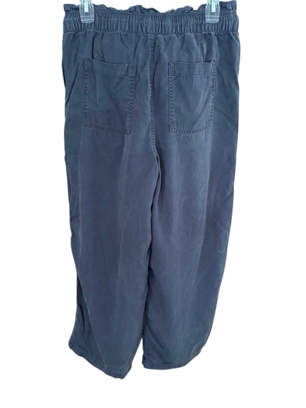 LOFT Breezy Paperbag Waist Drawstring
Cropped Pants, Faded Charcoal size Small. - Picture 4 of 5
